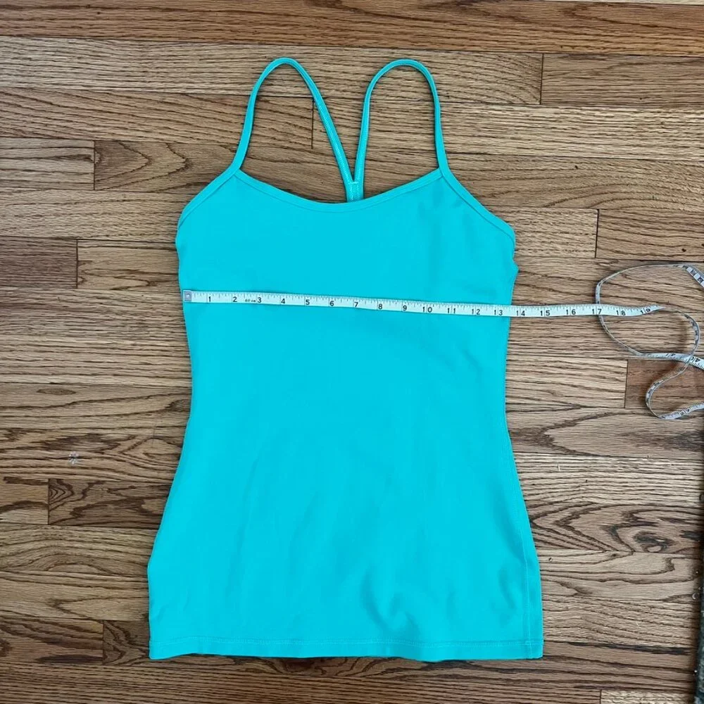 Lululemon Ebb to Street Workout Top 10 Athletic Performance Lightweight - Picture 5 of 6